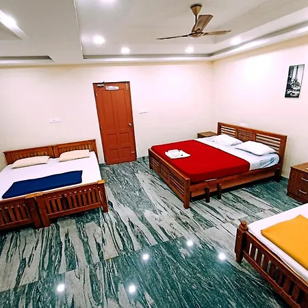 Metropolitan Serviced Villa Kochi Exterior photo