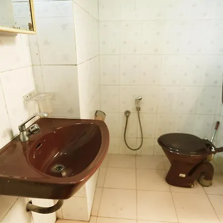 Metropolitan Serviced Villa Kochi Exterior photo