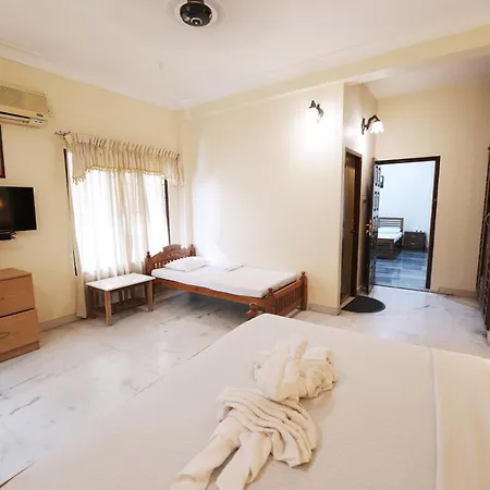 Metropolitan Serviced Villa Kochi Exterior photo