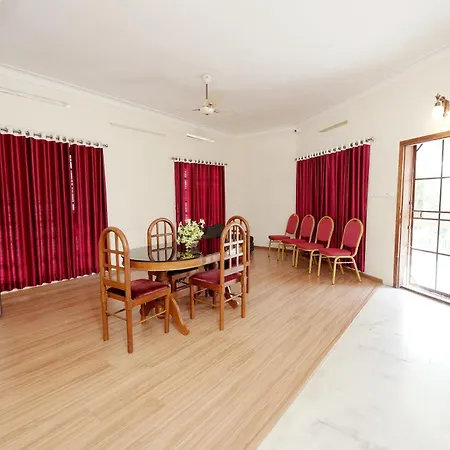 Metropolitan Serviced Villa Kochi Exterior photo