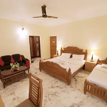 Metropolitan Serviced Villa Kochi Exterior photo