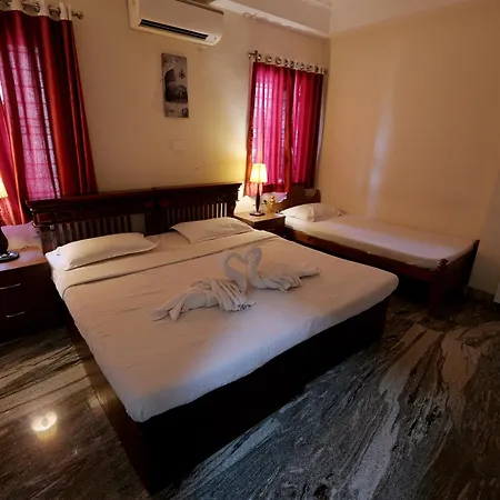 Metropolitan Serviced Villa Kochi Exterior photo